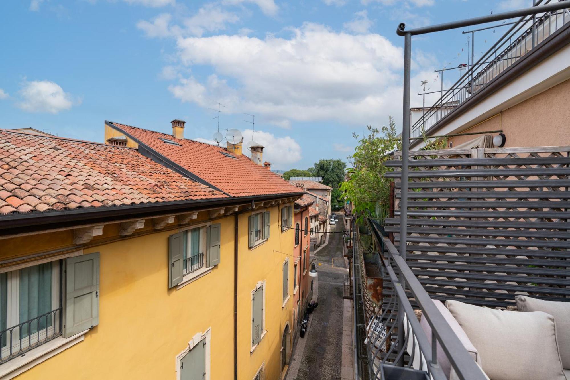 Domus Verona - Ampia Residenza Filippini A Pochi Passi Dall'Arena Habitación foto