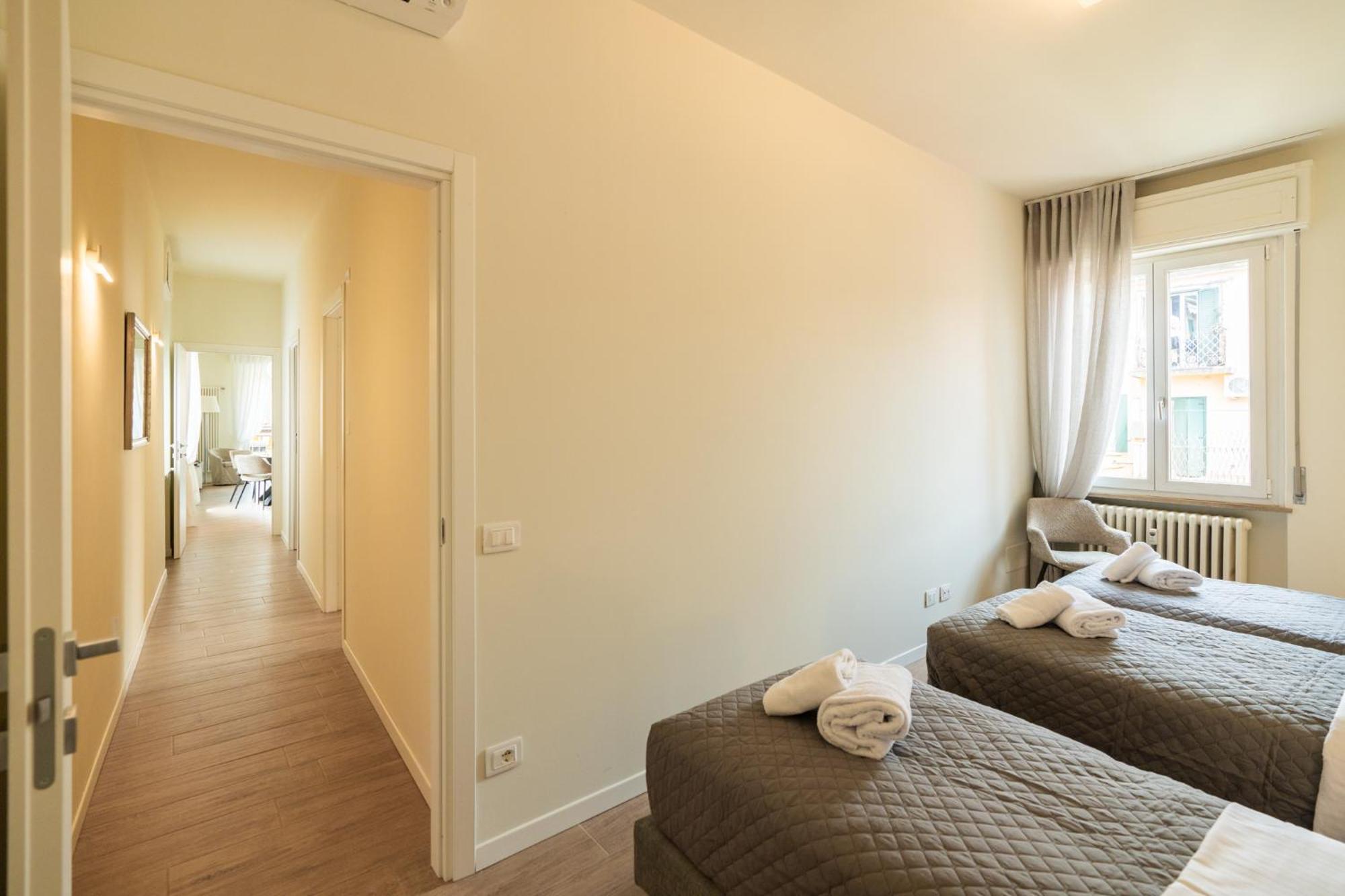 Domus Verona - Ampia Residenza Filippini A Pochi Passi Dall'Arena Habitación foto