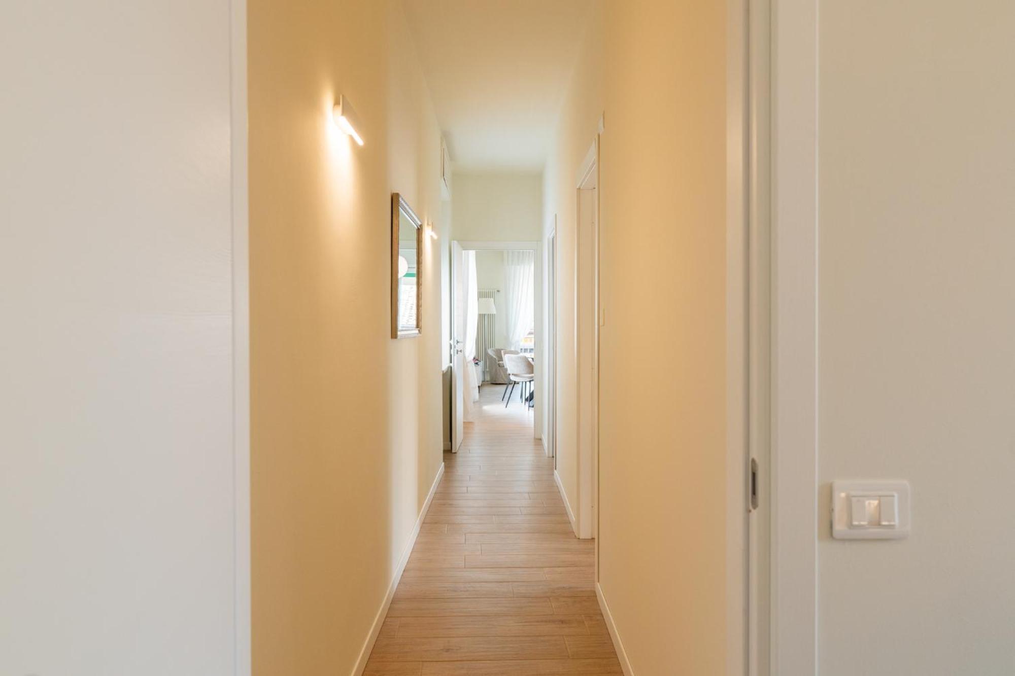 Domus Verona - Ampia Residenza Filippini A Pochi Passi Dall'Arena Exterior foto